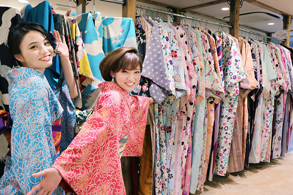 Cửa hàng Kyo Gokoro cho thuê Kimono có giá từ 3.000 - 8.000 yên