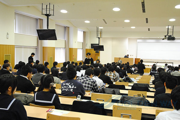 Không gian lớp học hiện đại tại trường tiếng Nhật ITZ