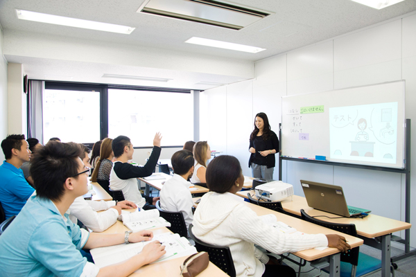 Trường nổi trội với các khóa học tiếng Nhật